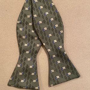 Hermes bow tie